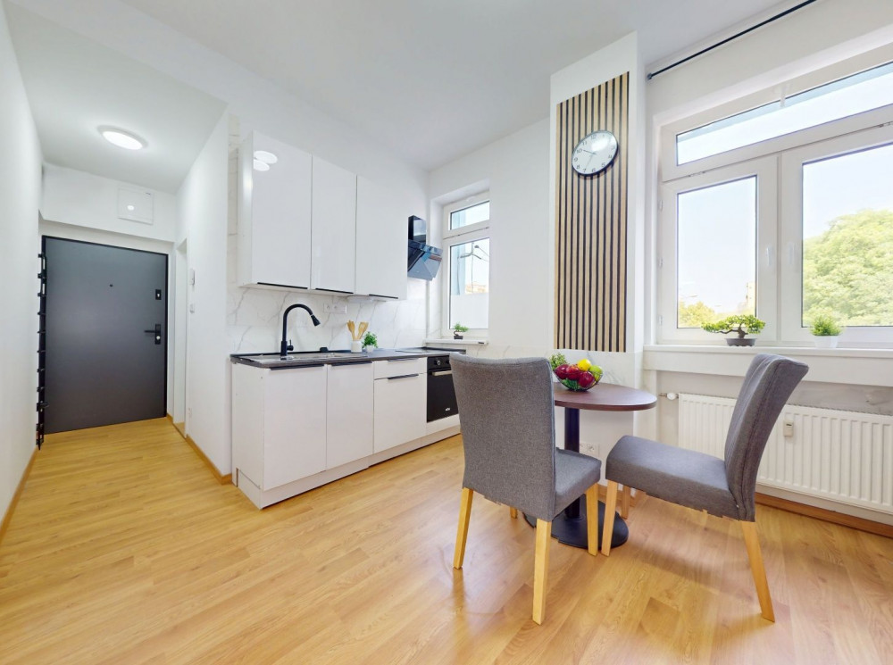 Prenájom 2 izbového bytu v centre mesta ul. Špitálska, Bratislava - Staré Mesto